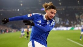 stuttgarttan besiktasin da listesinde olan taylan bulutta kanca MeQD8fk7