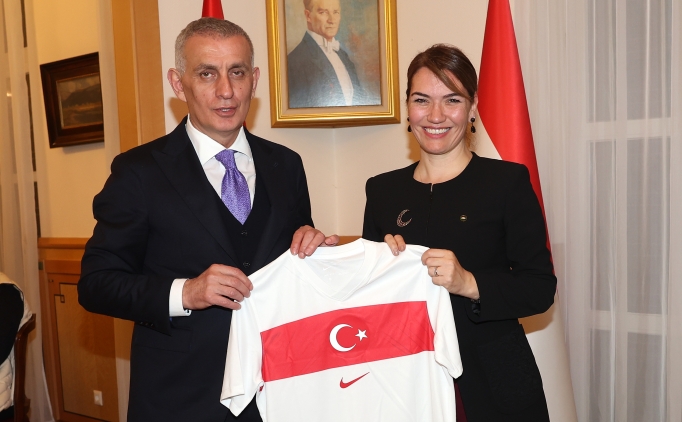 TFF Başkanı Hacıosmanoğlu, Macaristan Büyükelçisi'ni ziyaret etti. 1 tff baskani haciosmanoglu macaristan buyukelcisini ziyaret etti jrzVBsfD