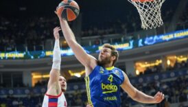 thy euroleaguede yeni lider fenerbahce Uv19347T
