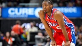 tyrese maxey sezonu kapatti uXnLvUEG
