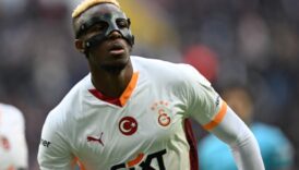 victor osimhen krallarin sahnesinde CVkTlvzk