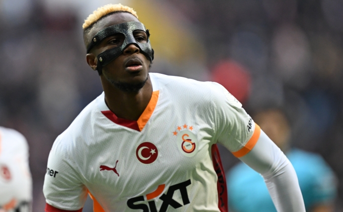 victor osimhen krallarin sahnesinde CVkTlvzk