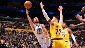 warriors currynin 37 sayiyla yildizlastigi macta lakersi devirdi rMVIlIM1