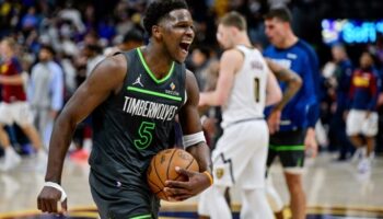 wolves jokicin 61 sayilik performansini 01 saniye kala golgeledi P4L7AkYq