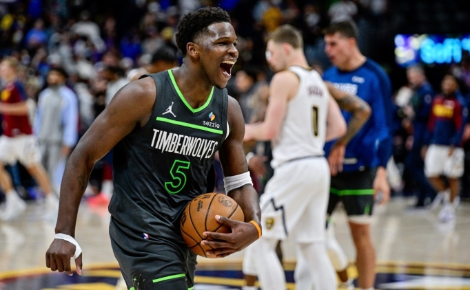 wolves jokicin 61 sayilik performansini 01 saniye kala golgeledi P4L7AkYq