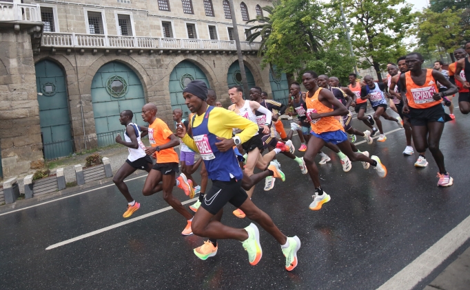 20 istanbul yari maratonu rekor katilimla pazar gunu kosulacak SlVp3I91