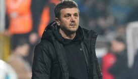 adanasporda teknik ekipten ayrilik F3CsrYaA