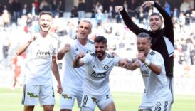 altay kumede kalmak icin kazanmak zorunda jPtuwjVq