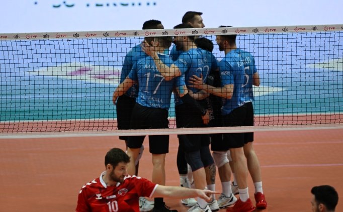 altekma deplasmanda set vermeden galip H4vCKEZF