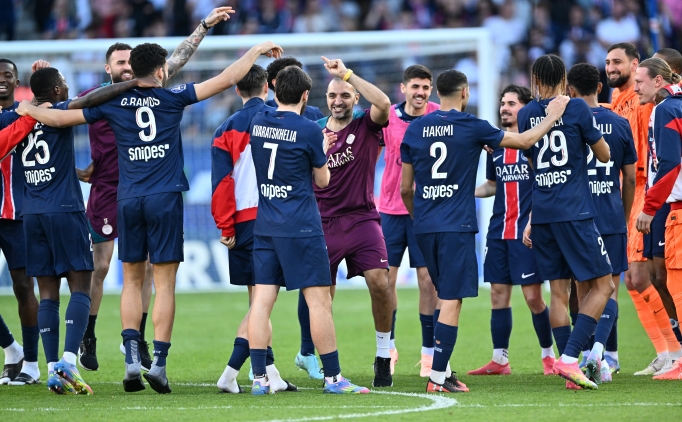 avrupanin 5 buyuk liginde ilk sampiyon psg