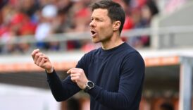 bayer leverkusen deplasmanda son anda kazandi UdLZDXW6