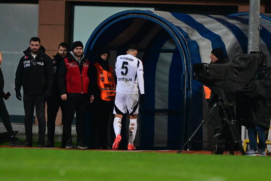 besiktas 10 kisiyle puani 90 dakikada kurtardi 1 BysvLvNB