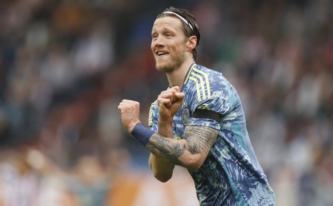 besiktas eski yildizini getiriyor weghorst wwUmDlTG