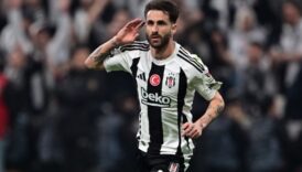 besiktasin parlayan yildizi rafa silva HfajsibM