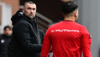 burak yilmaz bu bitmez ben 2011i yasadim ds3jQAUH