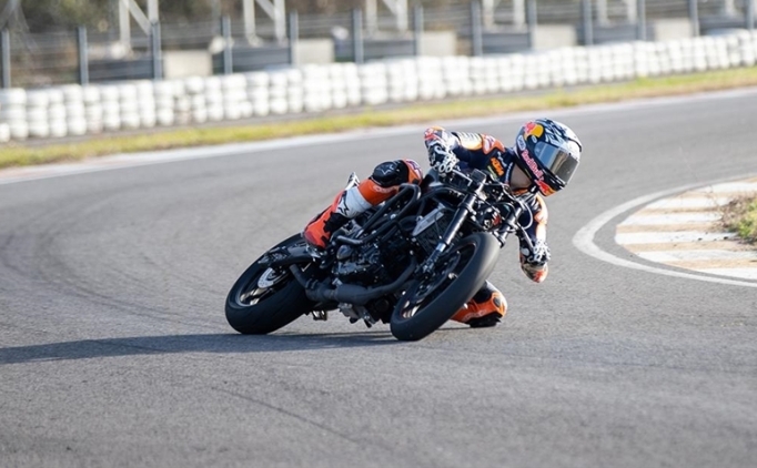 deniz oncu katarda moto2 kariyerinin en iyi sonucunu aldi XOP5ykTP