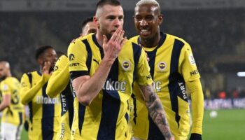 fenerbahce turnayi gozunden vurdu cqKdnPjt