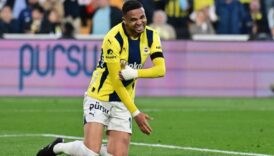 fenerbahcede en nesyriden karar ben gideyim weCJJXaH