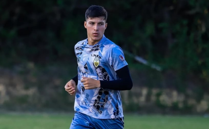fenerbahceye genc on numara fernando carrero rRScCg7i