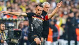 galatasaray sag bek transferinde gozunu super lige cevirdi McS4mAX6