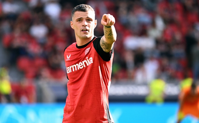 galatasarayda xhaka icin yogun mesai HRpWIiDI
