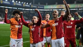 galatasarayin mukemmel 3lusu FV62tSsx