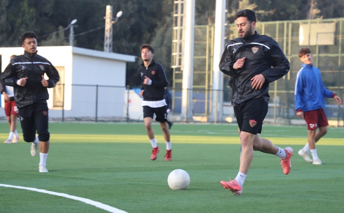 hataysporda altyapi futbolculari forma bekliyor kK71te6r