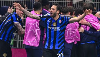 inter sampiyonlar ligi yari finaline yukseldi OGZ7vc7T