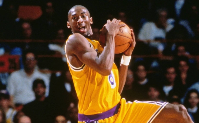 kobe bryantin caylak yili formasi rekor fiyata satildi mgXeifn9