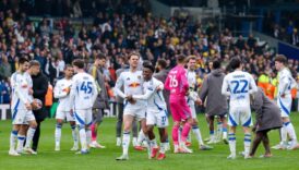 leeds united ve burnley premier lige yukseldi F7uDMOuf