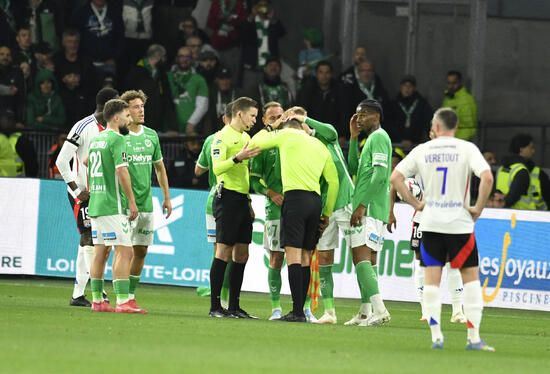lyon deplasmanda agir yarali 0