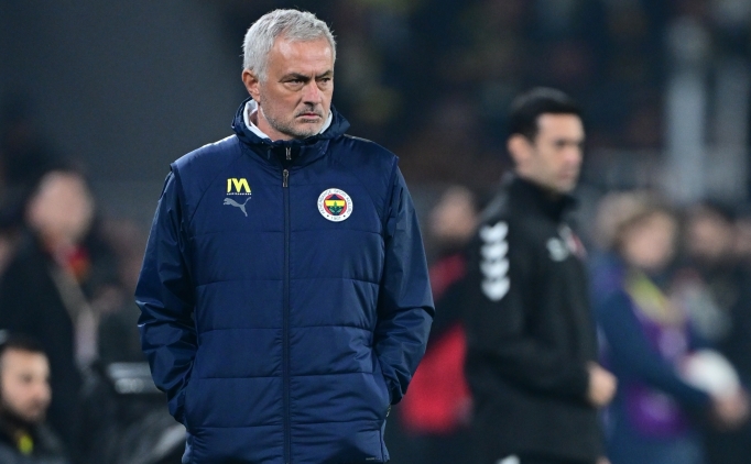 mourinhodan filip kostic yaniti M6u8ggw9