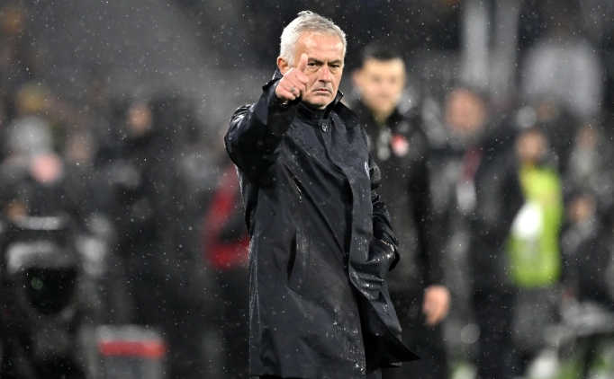 Mourinho'dan Kayserispor maçı öncesi oyuncularına kritik uyarı! 1 mourinhodan kayserispor maci oncesi oyuncularina kritik uyari lGfHQwZd
