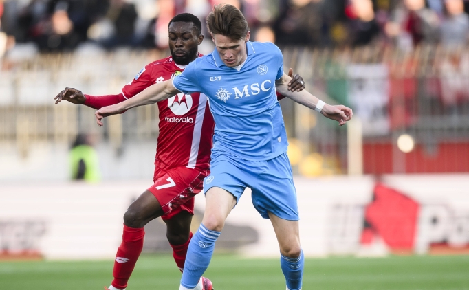 napoliye 3 puani mctominay getirdi E54pgyIO