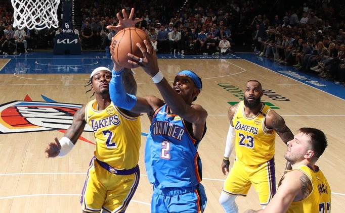 nbade gilgeous alexanderin 42 sayi attigi macta thunder lakersi 136 120 yendi aqbiVukt