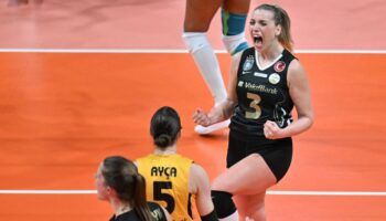 sultanlar liginde sampiyon vakifbank k4hVggpj