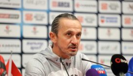 tuncay sanli 1 puan cok degerliydi VWwEkIb9