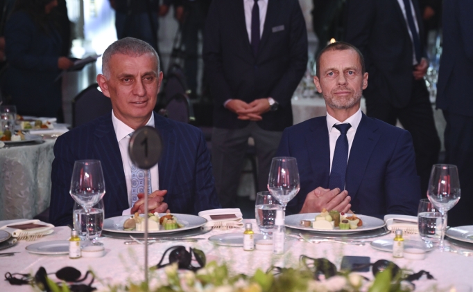 uefa istanbul ofisinin acilisi oncesi gala yemegi duzenlendi zE8d8HCi