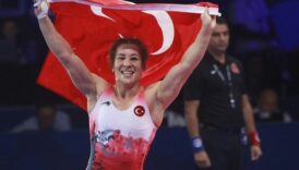 yasemin adar yigitten mindere veda 1UUxIO5M
