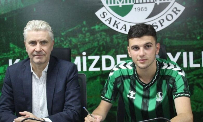 Abdurrahman Sakaryaspor’da 1 abdurrahman sakaryasporda pa1mmnWg