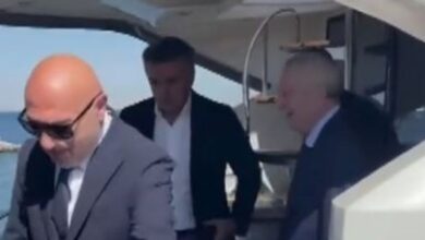 aziz yildirim ile hakan bilal kutlualp divan kuruluna ayni teknede geldi U4pRWLzT