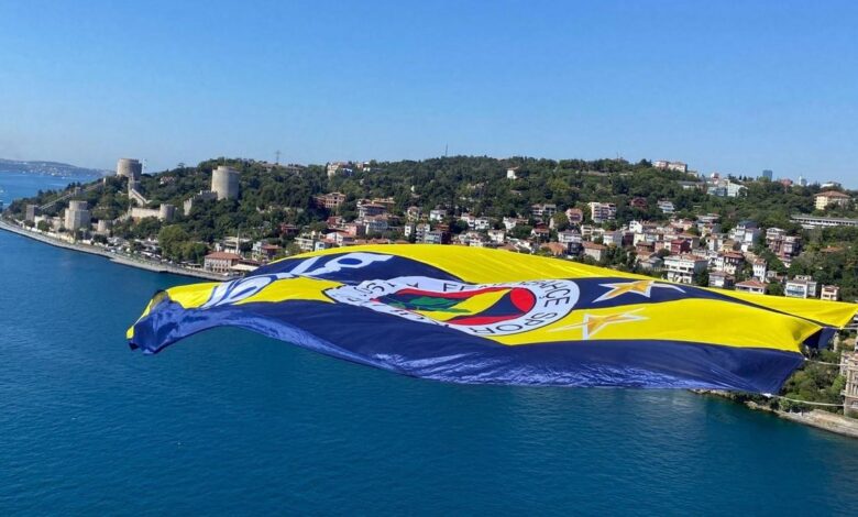 Basketbol Süper Ligi şampiyonu Fenerbahçe Beko'nun bayrakları köprülere asıldı 1 basketbol super ligi sampiyonu fenerbahce bekonun bayraklari koprulere asildi qUZ6YWj7