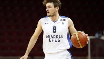 birkan batuk basketbol kariyerini noktaladi 1prISjLM