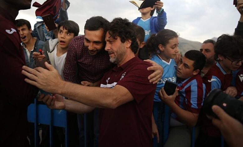 fatih tekke trabzonspor taraftarlarina tesekkur etti yagmurda camurda bizimle beraberler HjWk4ZnI