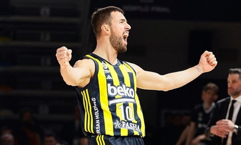 Fenerbahçe Beko, Melih Mahmutoğlu'nun sözleşmesini bir yıllığına uzattı 1 fenerbahce beko melih mahmutoglunun sozlesmesini bir yilligina uzatti w6LAsb3G