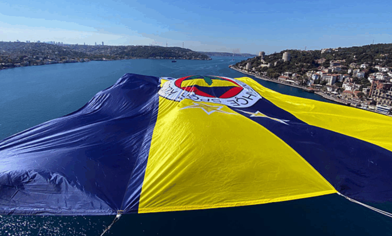 Fenerbahçe Beko’nun bayrakları köprülerde dalgalandı! 1 fenerbahce bekonun bayraklari koprulerde dalgalandi DKJvhWMu