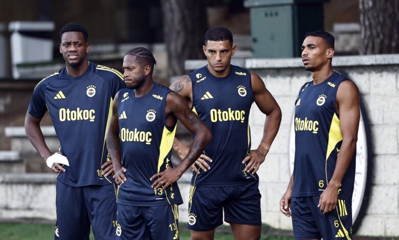 Fenerbahçe hazırlıklarını Samandıra'da sürdürdü 1 fenerbahce hazirliklarini samandirada surdurdu xgYsQM1t