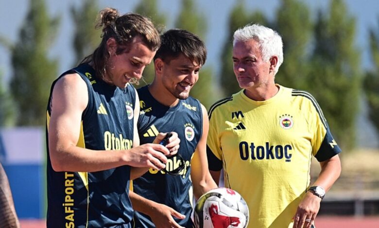 Fenerbahçe'ye Feyenoord müjdesi! Birer birer gidiyorlar 1 fenerbahceye feyenoord mujdesi birer birer gidiyorlar 1jdjm1QE
