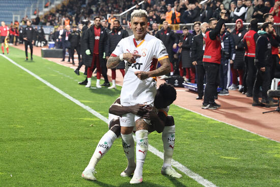 galatasaray eyupspor engelini bes golle gecti 3 jgG8f2QH