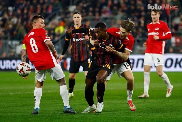 galatasarayda davinson sanchezden carlos cuesta icin flas sozler 3
